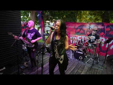 Memoryx - Smoke on the Water - zpě Daniela Ulrichová a kapela MemoryX - ži