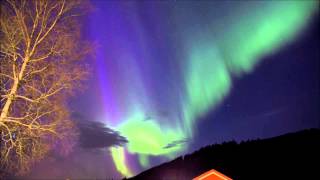 preview picture of video 'Nordlys over Nordfjordeid 17.03.15'