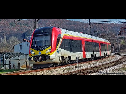 EMU 411 arriving at Zelenikovo train station
