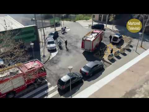 MTV 060320 incendi forestal a Martorell