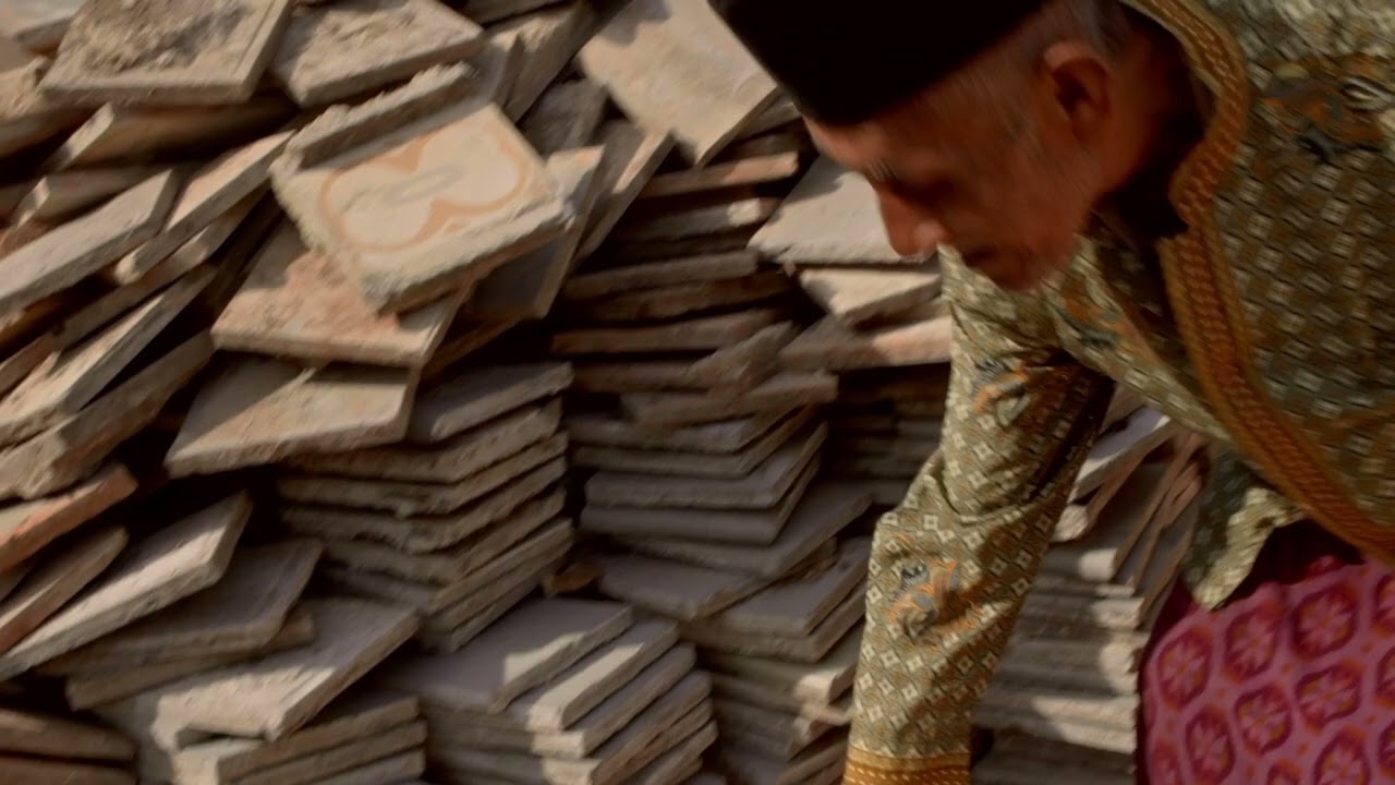 Under Your Feet Trailer