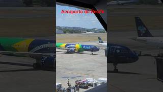 Para Nossa Supresa Gravando o Avião Bandeira da Azul Taxiando no Aeroporto do Recife #aeroporto