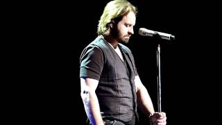 Alfie Boe 'The first time ever I saw your face' at Northampton 23.01.12. HD