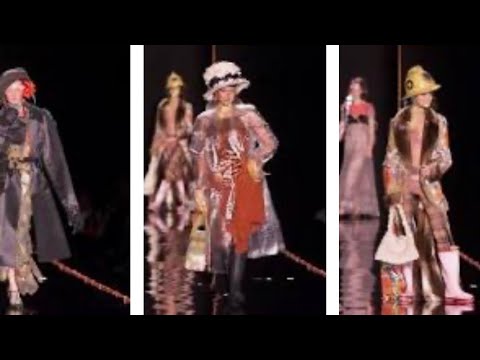 John Galliano Fall/Winter 2000-2001 (ready-to-wear) |Paris|