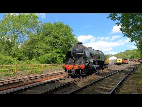 NYMR - MPD shed action as 825 undergoes testing after its maintenance is completed