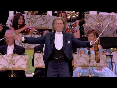 MACARENA live performance original version