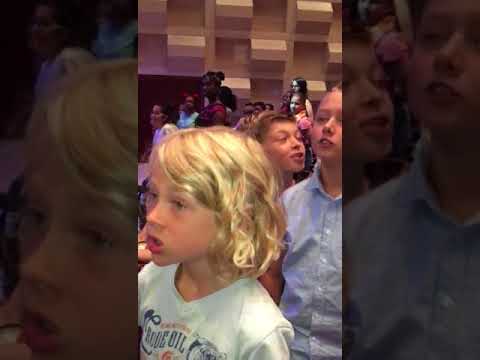 ZANGEXPRESS - Mission Symphonic: Team blauw zingt het orkest