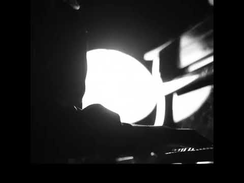 magdelaine - quoi de beau, quoi de grand ? (Fanny Sidney, Edouard Baer, Apparat, Cascadeur)