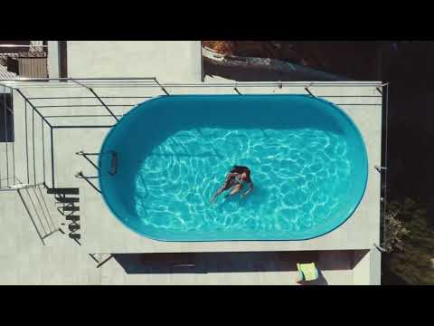 From the pool to the sea