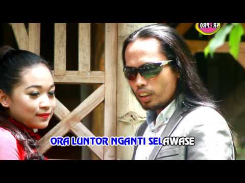 Arya Satria Feat. Francisca - Kangen Aku Kangen | Dangdut (Official Music Video)