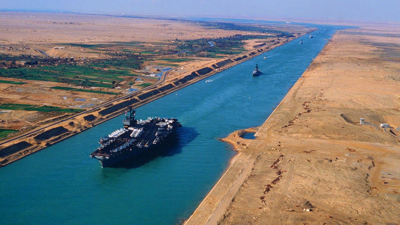 CANAL DE SUEZ: O Canal Egípcio que divide o deserto