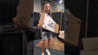 Video thumbnail for Unboxing Arturia KeyLab Essential 61 mk3 #arturia  #keylab #music #midikeyboard by Siarhey Key