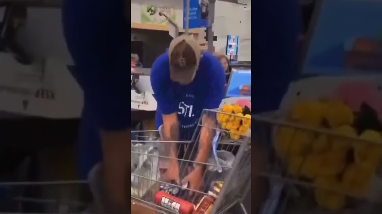 Moment man is FALSELY accused of stealing from Walmart self-checkout 😳