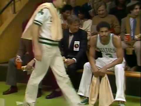 Newhart 1x17 A View From the Bench