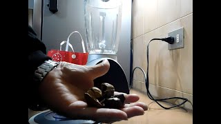 Gusci di noci e castagne .macinate per il pellet.