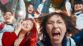 【新しい学校のリーダーズ×アイナ・ジ・エンド】5人でダンス共同制作！コラボ新曲「Sweet Memories」MV解禁／フェットチーネグミMV