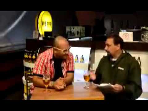 Alê Oliveira explica a escalação do time dele.