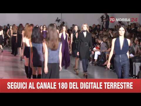 MILANO SFILATA COSTUME NATIONAL DI ENNIO CAPASA