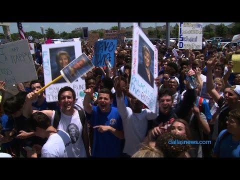 Frisco High students stage walkout to support principal