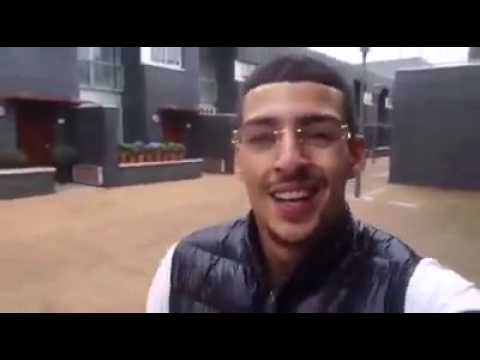 Boef z'n mattie vlucht uit de auto van politie ❤️