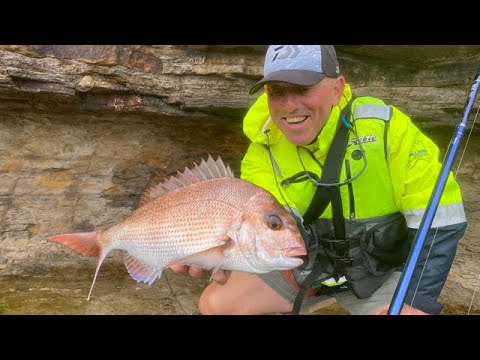 Snapper Fishing | Tips for Rock Fishing -  Do FREAK WAVES Exist ??