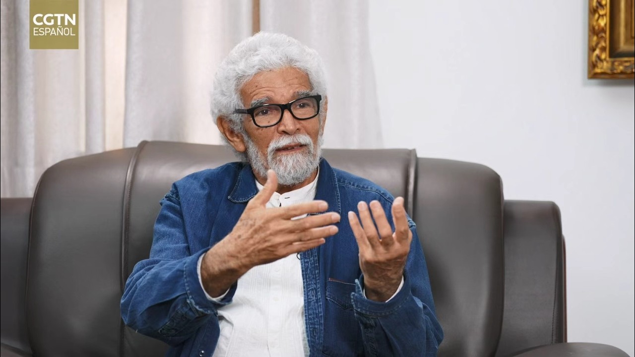 (Letras Oídas) Alex Pausides: cada generación aporta su voz al canto poético