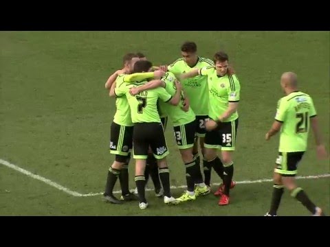 Fleetwood 2-2 Blades - match action