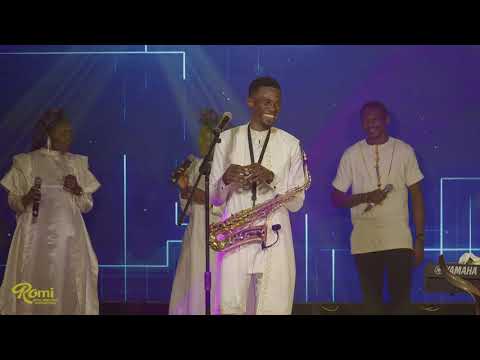 Cameroon Traditional Medley "NJANG" | Dr. YEMBE Ministering @ ROMI 2022 Yaoundé Night of Worship