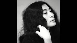 Yoko Ono-Kiss Kiss Kiss