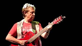 Roberto Menescal e Andy Summers 7 -Every Little Thing She Does Is Magic-