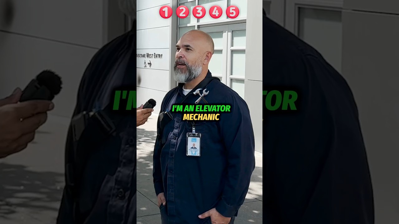 How much does an ELEVATOR MECHANIC make? #shorts #ytshorts #techjobsin2minutes