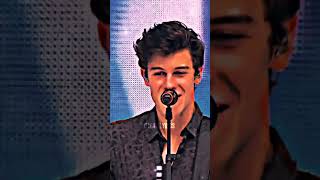 There&#39;s Nothing Holdin&#39; Me Back - Shawn Mendes Live || Ocean Lyrics