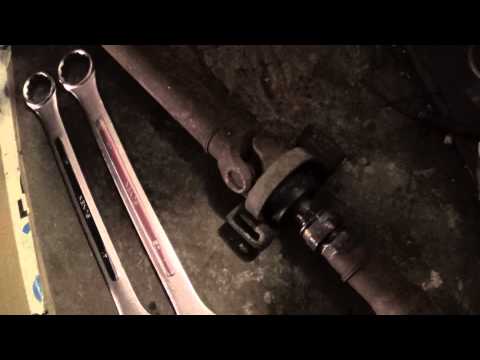 1983 Mercedes-Benz 240D - part 156: starting driveshaft removal