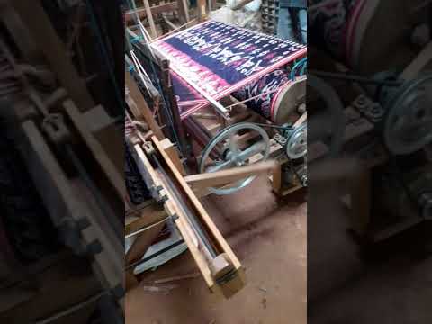 Mesin Tenun Tradisional