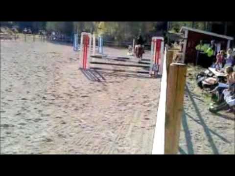 Megan o Katja i Järlåsa 20090920