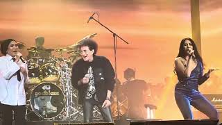 Download lagu BIS KOTA feat ANGGUN C SASMI & NICKY ASTRIA — Konser Emas 50th GODBLESS mp3