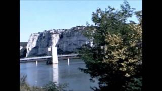 preview picture of video 'Le Rhône en moto -Défilé de Donzère- pont de Robinet'