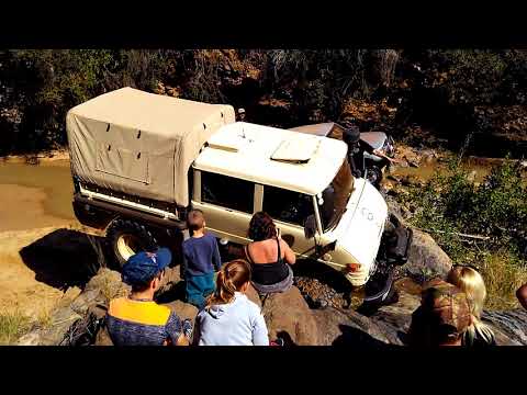 Unimog 416 crosses "The Gatekeeper", Carnage Canyon 2017