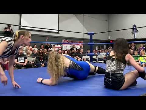 Aaaaaaeee Bambi vs Jade #indywrestling #femalewrestler #wrestling #wrestler