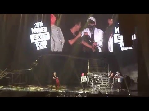 160313 WINNER EXIT SEOUL - changing outfit on stage