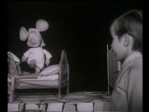 Topo Gigio  è sempre l' ora