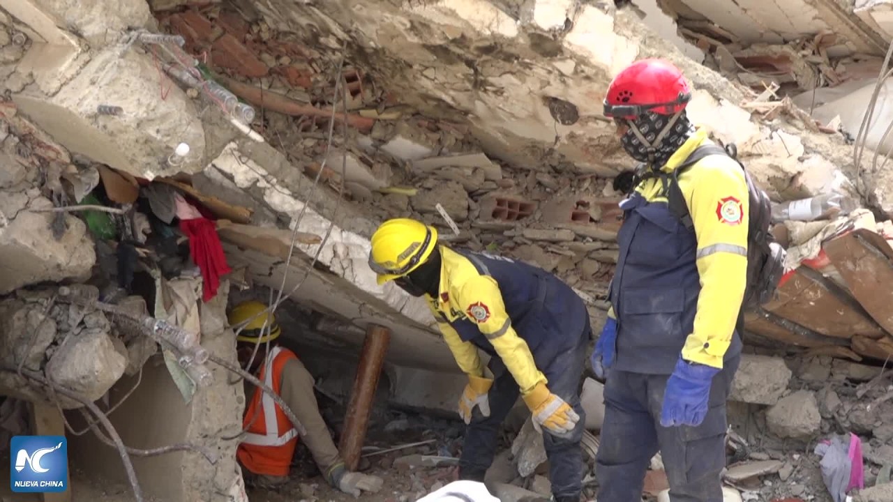 La Guaira de Venezuela a un mes de los terremotos