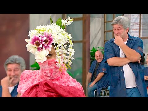 Stop laughing, Pachu! He was tempted and defined his design as an "elephant gizzard."