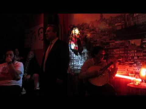 FELISBERTO MONTEIRO FADO , NO RESTAURANTE RETIRO DO FADO , NO PORTO