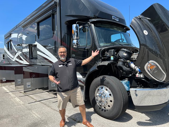 Preview image of Used 2023 Newmar Supreme Aire 4575 (17U242565) youtube video