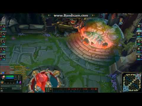 I SPAWNED OUT OF BASE :))) League Of Legends - glitch/bug