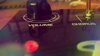 Video thumbnail for Castledine Supra Vibe tone Sample by Fret Junkies