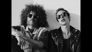 Wolfmother feat. Chris Cester - Chase The Feeling 