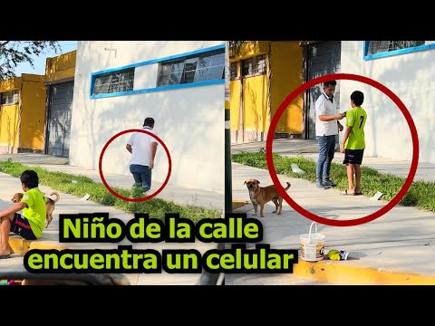 Captan a un Niño de la calle y a su perrito devolver un celular 😱