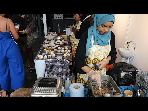 Samosas (Sambusa) | Fried Fig Bananas | Mahamri / Mandazi | Uganda Street Food by "Kina Mama Munira"